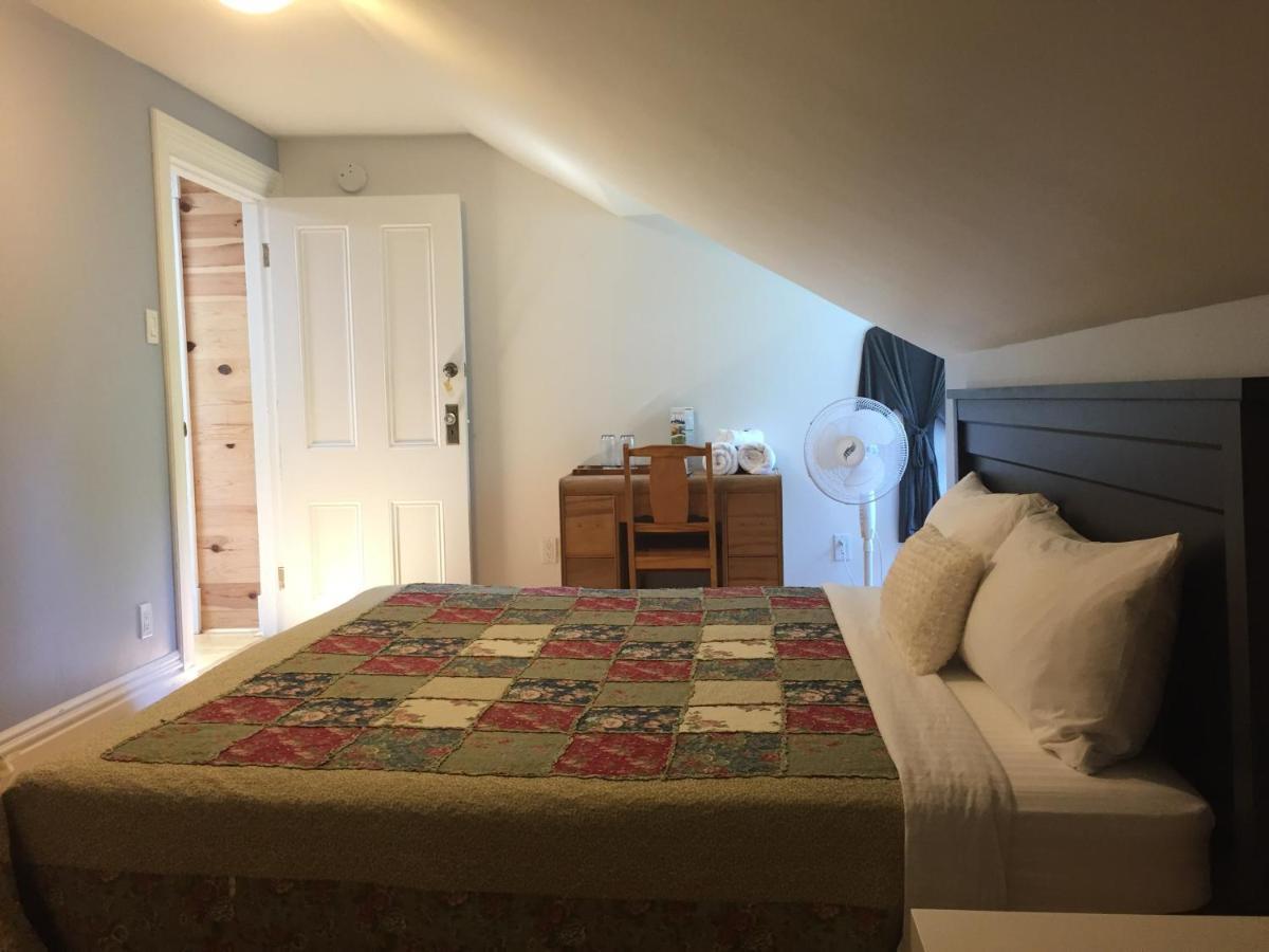 Auberge De La Visitation Lévis エクステリア 写真